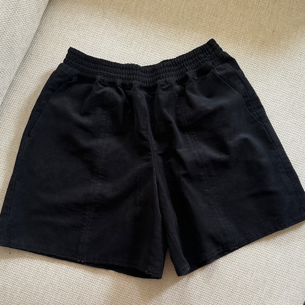 Aritzia faux suede shorts